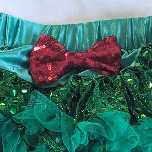 Baby Girl Christmas Outfit : All I Want For Christmas Is Chanel NEW 12-18M - Picture 3 of 4